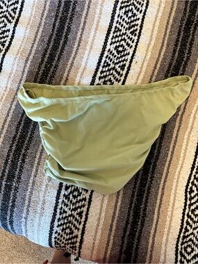 Light Green off should crop Top